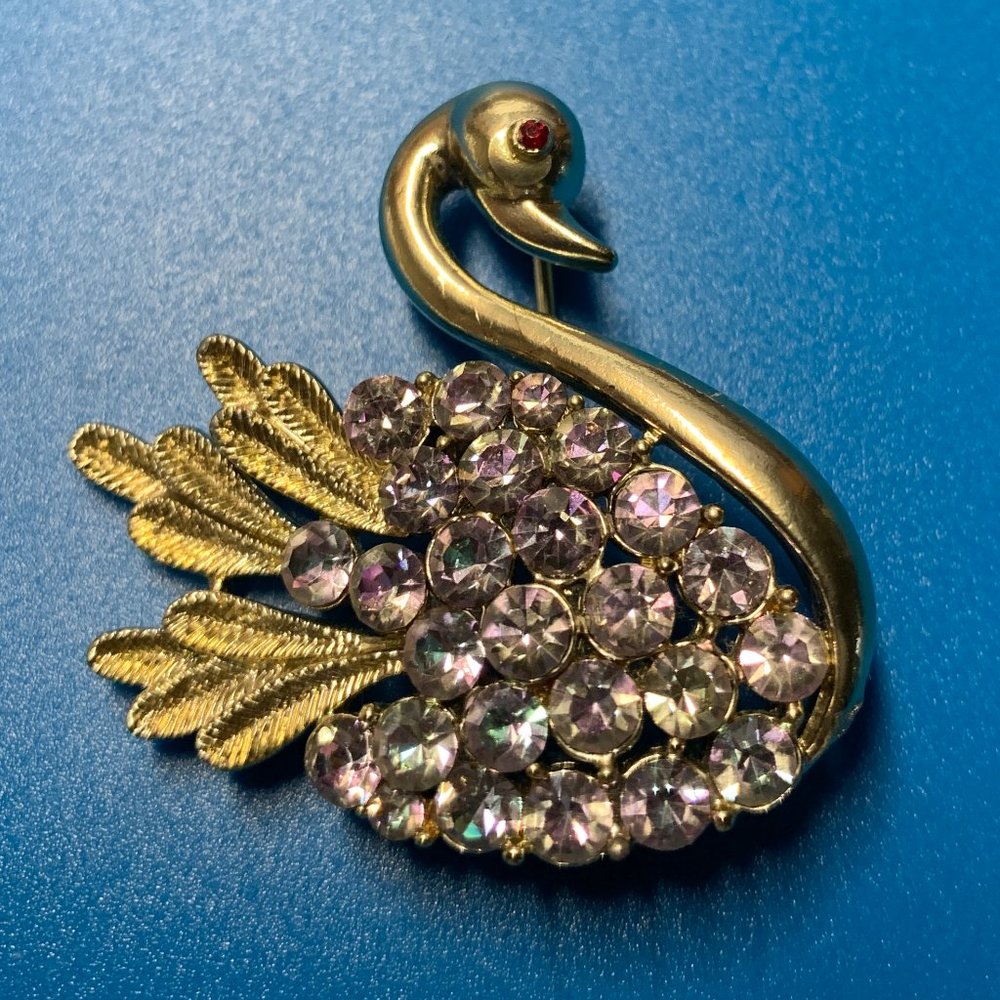 Vintage Gold Tone Rhinestone Swan Brooch